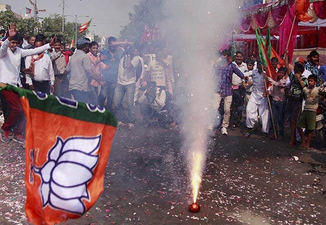 Maharashtra Results: With BJP Getting an Offer of Support, Sena is Under Pressure
