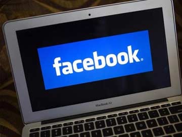 Woman Sues US Federal Agent Over Fake Facebook Page