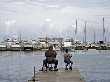 Hurricane Gonzalo Strengthens in Caribbean