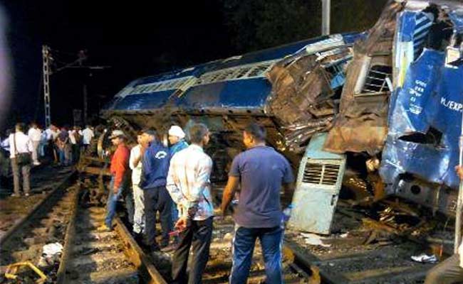 In Gorakhpur Hospital, Victims of Train Collision Fight for Their Lives