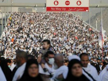 At Haj, Saudi Arabia Clerics Step up Anti-Islamic State Drive