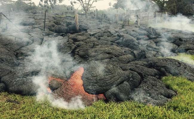Lava Flow From Hawaii Volcano Just 70 Yards From Nearest Residence