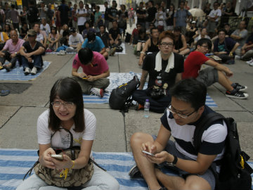 Hong Kong Police Warns Protesters of Serious Consequences