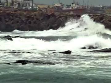 Cyclone Hudhud Will Intensify in the Next Few Hours