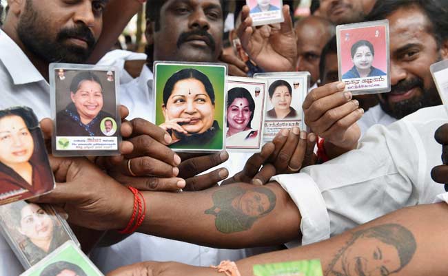 Out on Bail, Jayalalithaa Reaches Her Residence in Chennai: 10 Developments