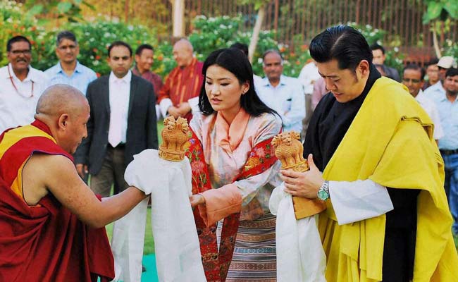 Bhutan King Visits Varanasi