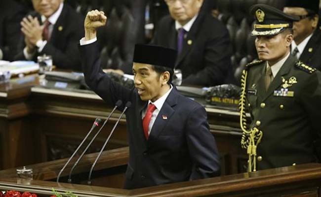 Indonesian President Orders New Cabinet to Get to Work