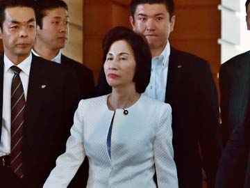 Second Japanese Female Cabinet Minister Resigns: PM Shinzo Abe