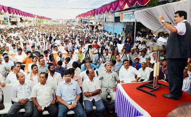 Election Commission Expresses Displeasure at Nitin Gadkari's Bribes-For-Votes Remarks