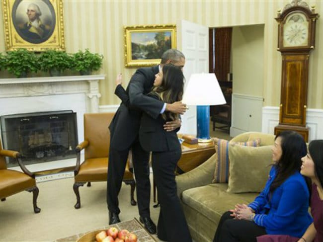 Dallas Nurse Receives Thanks, Hug From Obama 