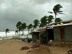Cyclone Hudhud Has Little Impact in West Bengal