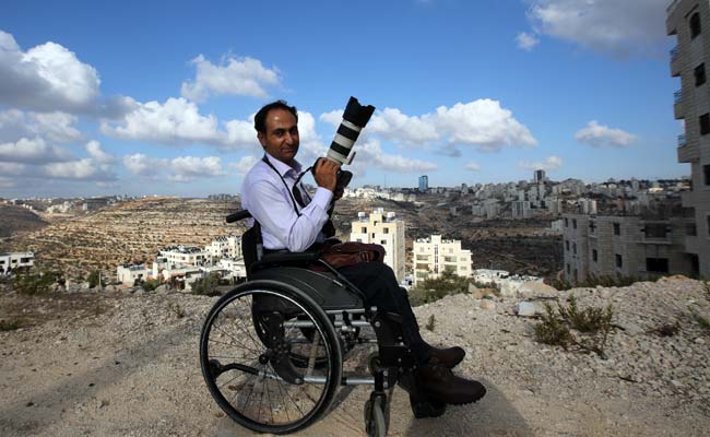 Once A War Correspondent, This Disabled Palestinian Photographer Has Now Found a New Calling