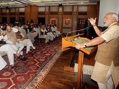 Think Far, Think Big, Said PM Over Tea to Law-makers