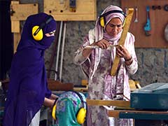 High in Pakistan's Mountains, Women Break Taboos