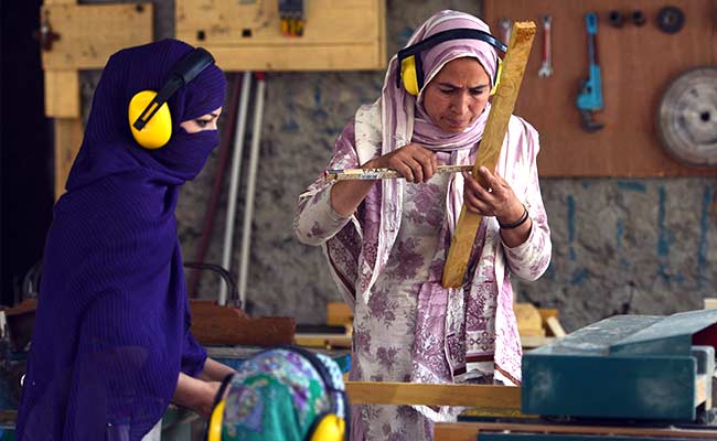 High in Pakistan's Mountains, Women Break Taboos