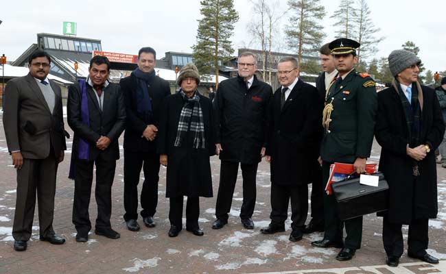 Jingle Bells Ring Early for President Pranab Mukherjee