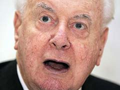 Former Australia Prime Minister Gough Whitlam Dies