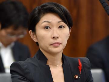 Japan Industry Minister May Resign Over Make-Up Scandal: Report