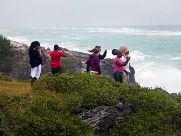 Power Out For Thousands in Bermuda as Hurricane Moves Away