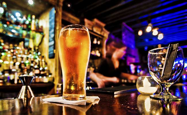 Vegas Pub Expects to Break Longest-Concert Record