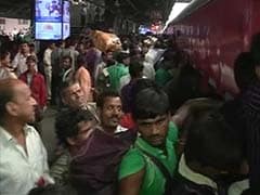 Ahead of Chhath Puja, Massive Overcrowding on Delhi-Bihar Trains