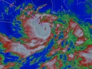 Odisha Sets 'Zero Casualty' Target as Cyclone Hudhud Approaches Coast