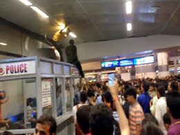 Delhi: Mob Attack on African Students at Metro, No Arrests Yet Delhi: Mob Attack on African Students at Metro, No Arrests Yet