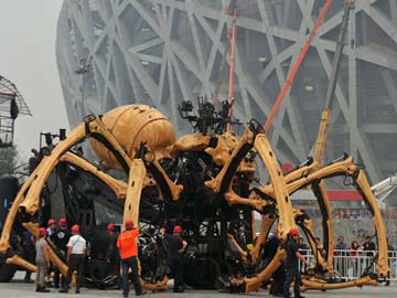 Giant Robot Horse-Dragon Takes on Monster Spider in Beijing