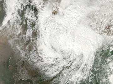 Hudhud Tail Triggers Freak Blizzards in Nepal; Hikers Among 12 killed