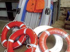 Lifeguards at Juhu Beach Have Saved Hundreds With Just One Life Jacket And Boat
