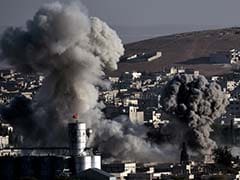 Kurds Hold Off Islamic State in Kobane; Fighters Strike in Iraq