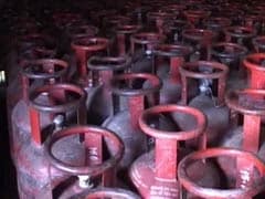 Bihar Allows Sale of 5 kg LPG Cylinders Banned After Bodh Gaya Blasts