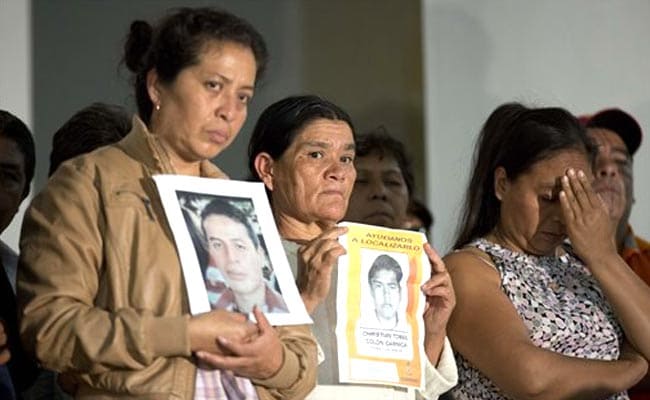 Parents of Missing Mexico Students Meet President Enrique Pena Nieto