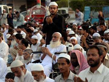 Homemade Liquor Kills 18 Amid Pakistan Eid Celebrations