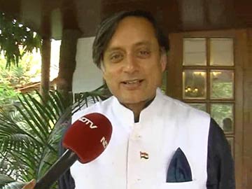 Kerala Pradesh Congress Committee Sends Complaint Against Shashi Tharoor to High Command