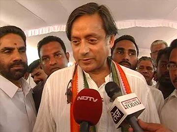 Kerala Congress Asks Tharoor to Stop 'Constant Adulation' of PM Modi