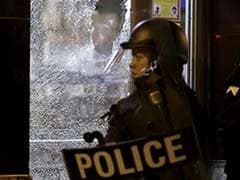 US Police Tear Gas Protesters After Officers Kill Black Man