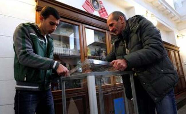 Voting Starts in Parliamentary Election in Ukraine