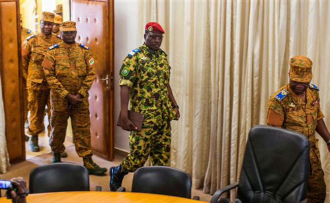 Burkina Faso Reinstates Constitution, Transition Deal to be Signed on Sunday