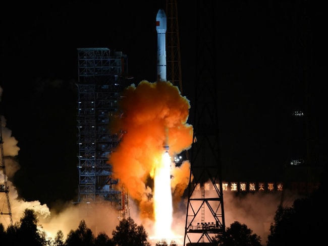 China Completes First Mission to Moon and Back