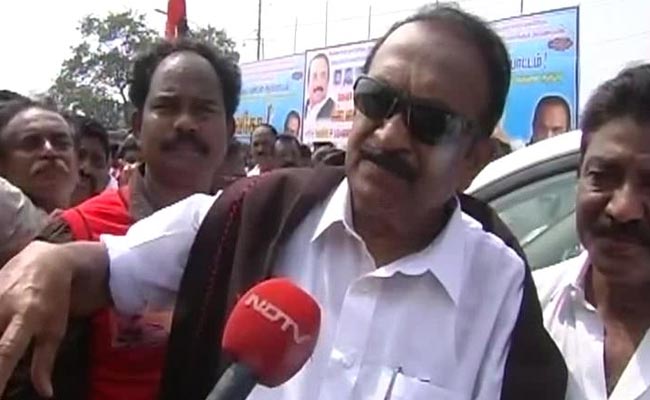 Panneerselvam Does Not Work as Chief Minister: MDMK Chief Vaiko