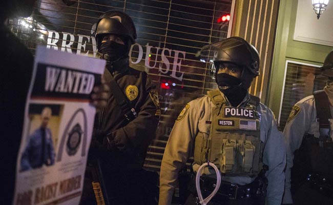 Ferguson Police Officer Resigned Due to Safety Concerns: Lawyer 