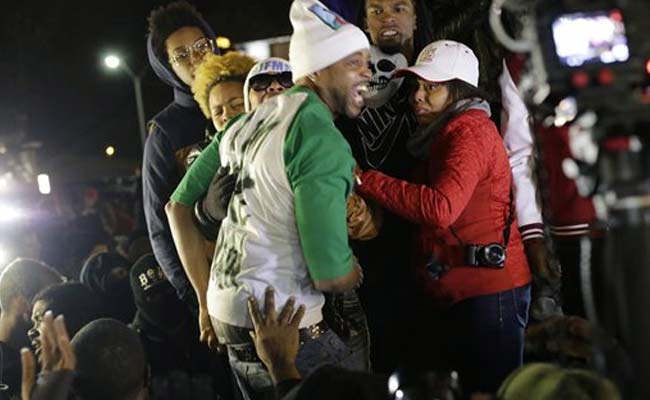 Cars Vandalized, Gunshots Heard in Ferguson