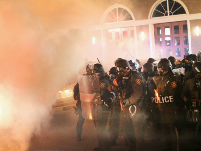 More US Troops Deployed in Ferguson to Guard Against Fresh Riots