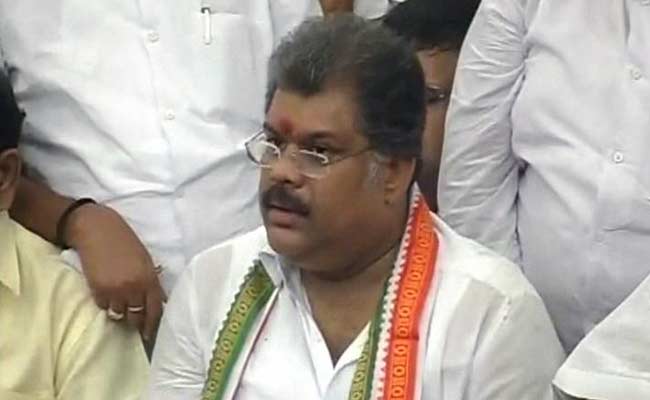 GK Vasan Unveils Flag of His New Breakaway Party