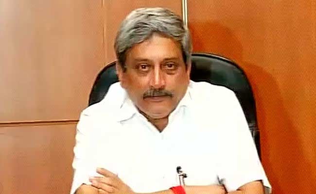 Manohar Parrikar Chairs Last Goa Cabinet Meeting, Gets Teary-Eyed