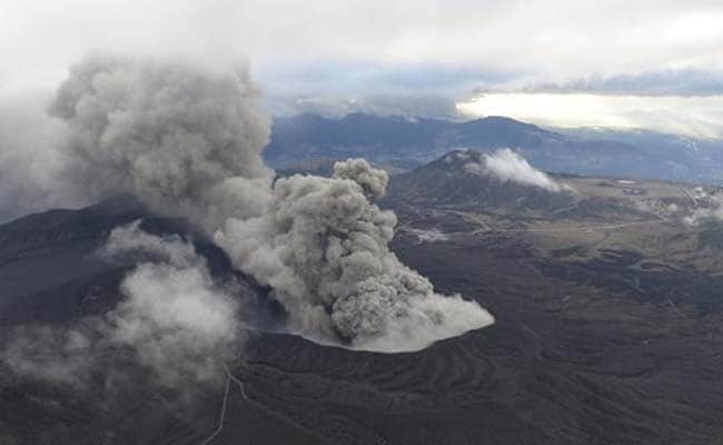Volcano in South Japan Erupts, Disrupting Flights 