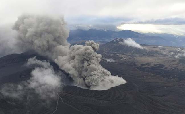 Volcano in South Japan Erupts, Disrupting Flights