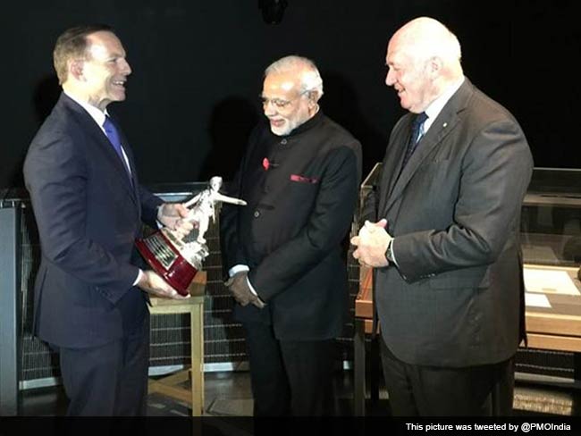 PM Modi's Gift to Tony Abbott: Replica of a First World War Trophy