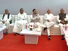 An Alliance Between Lalu Yadav and Mulayam Singh. This One's a Wedding